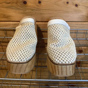 FREE PEOPLE Claudia clogs